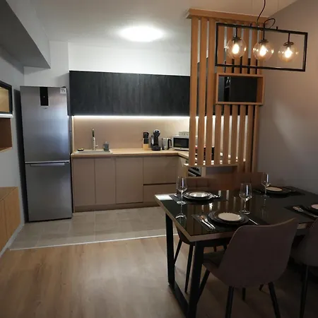 Modern & Luxe Getaway ~ Parking Apartment Skopje